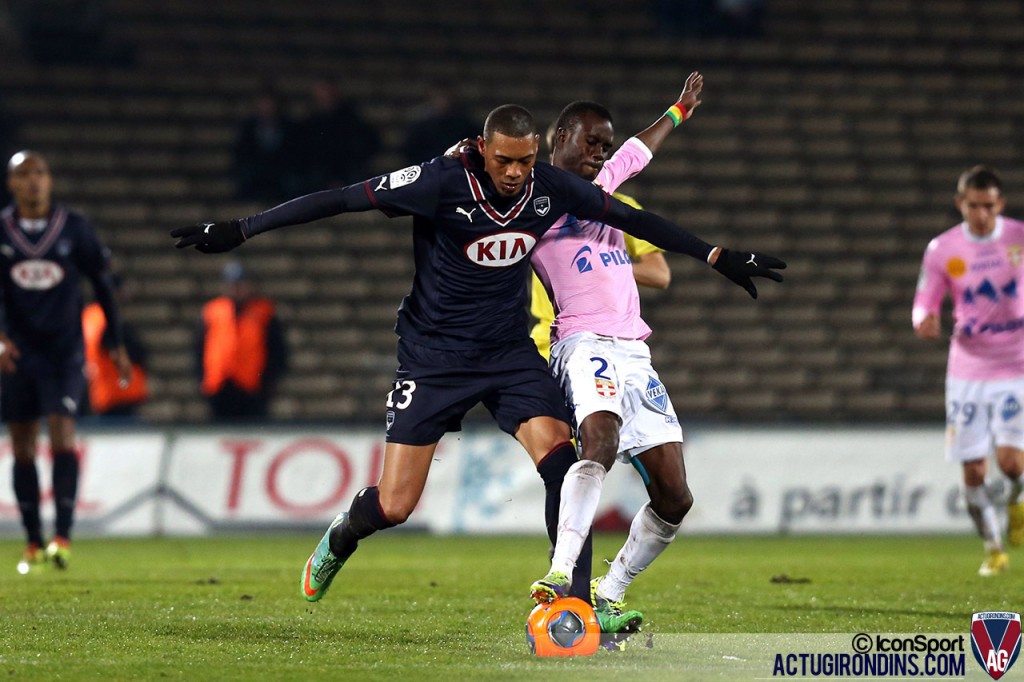 Guillaume Hoarau / Modou Sougou