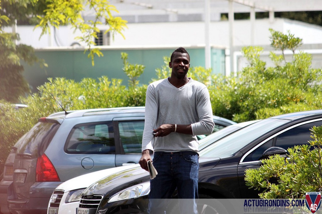 Diabaté (civil, sortie vestiaire le Haillan)